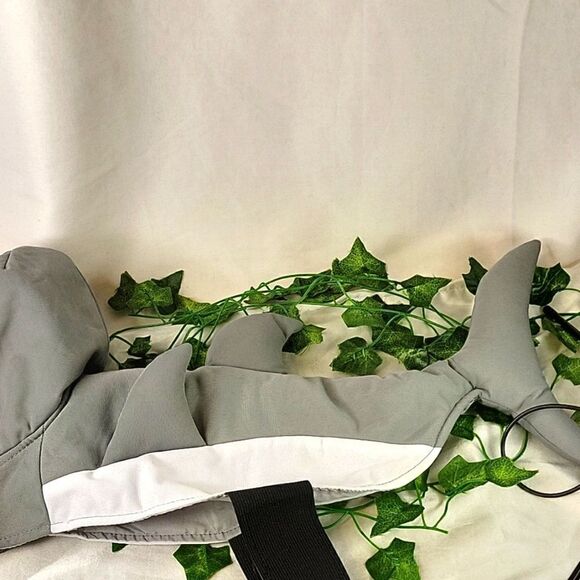 Pet Shark Costume. Size Medium. EUC - Picture 7 of 14